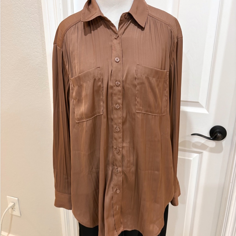 Anthropologie Women's Satin Relaxed Button-Down Blouse Small - Picture 2 of 8